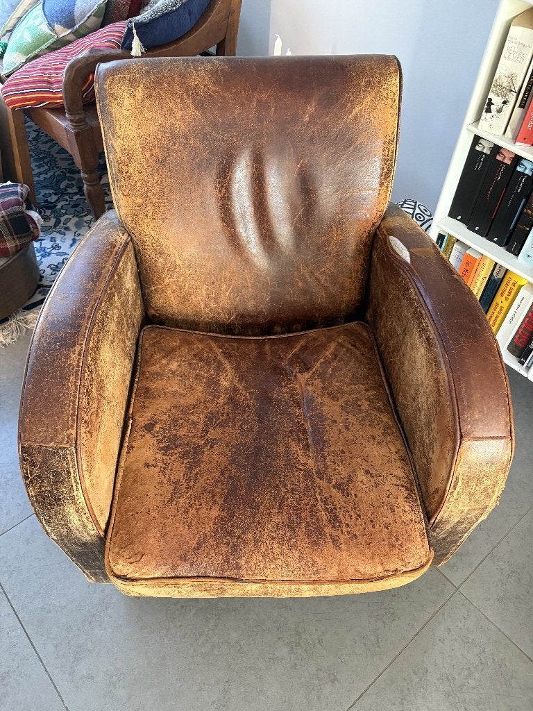 karaktervolle lederen stoel gratis af te halen, Huis en Inrichting, Stoelen, Ophalen, Gebruikt, Bruin, Klassieke luie stoel