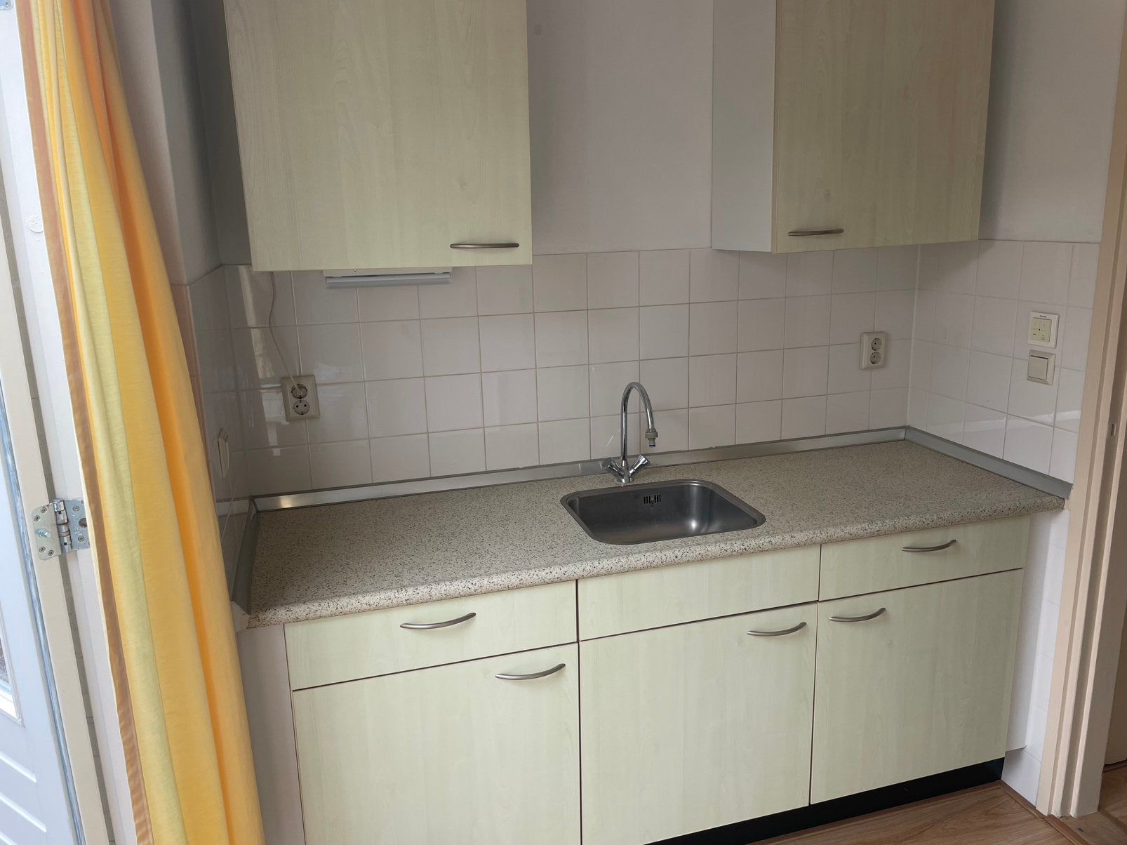 Keukenblok, Huis en Inrichting, Keuken | Complete keukens, Ophalen, Gebruikt, Enkelwandige keuken, Crème