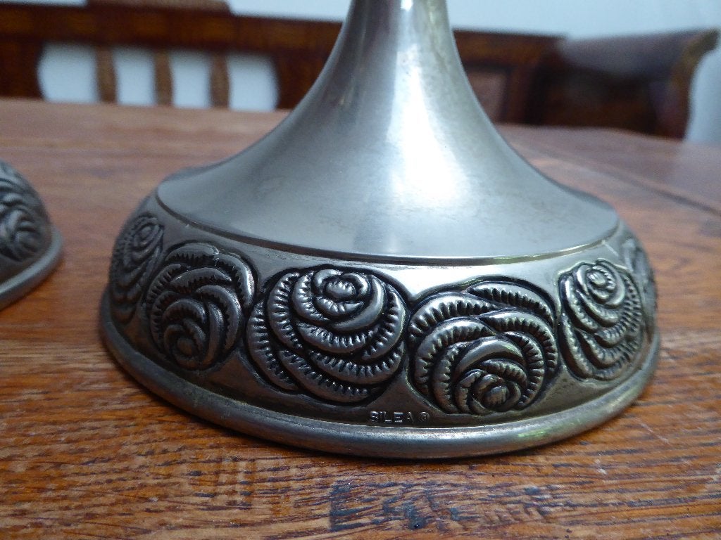 2 art deco metalen kandelaars, Antiek en Kunst, Antiek | Kandelaars, Ophalen of Verzenden, Overige materialen