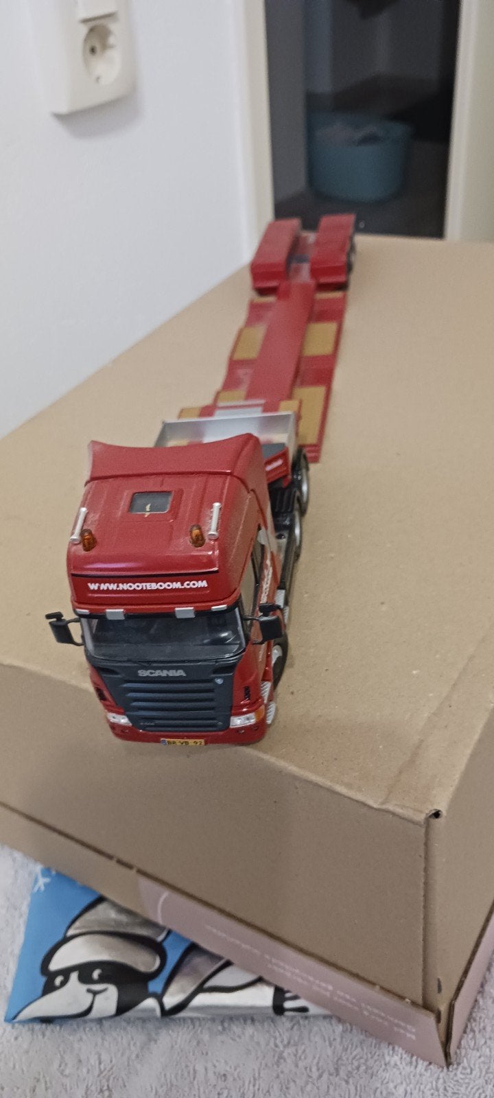 NZG Scania Nooteboom, Hobby en Vrije tijd, Modelauto's | 1:50, Ophalen, Zo goed als nieuw, Bus of Vrachtwagen, NZG
