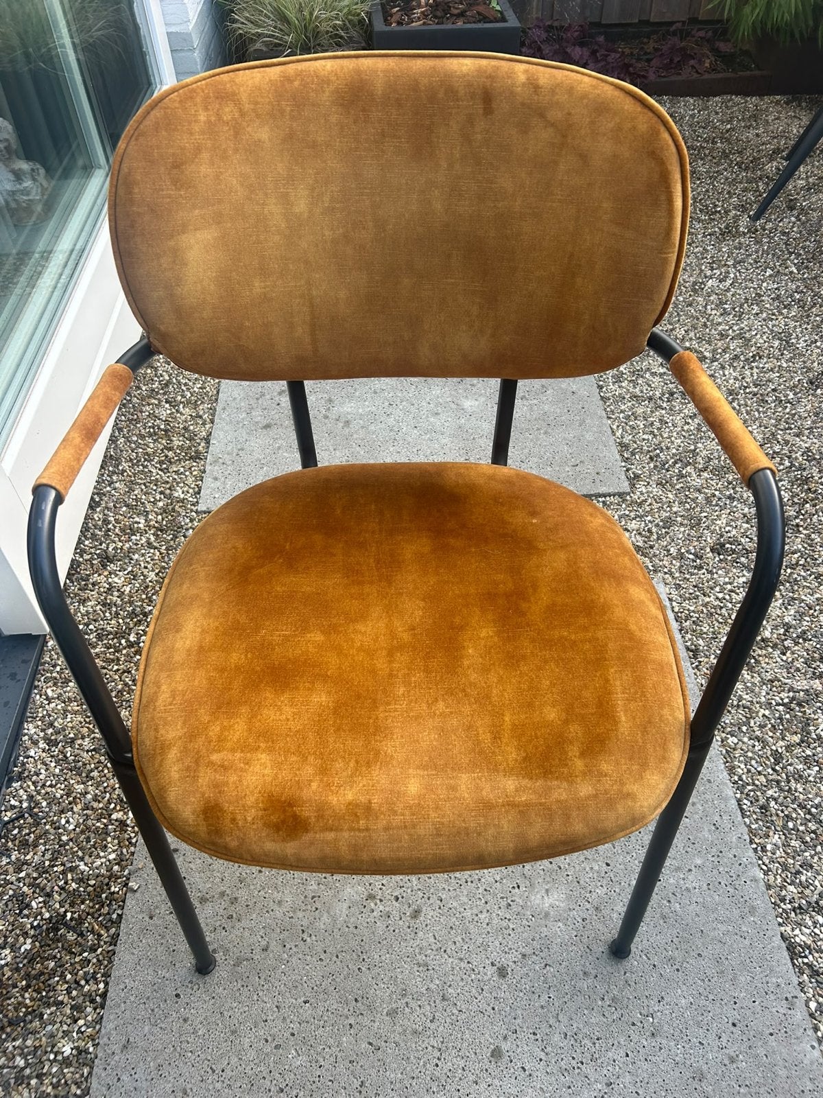 XOOON eettafel stoelen - 4 antraciet, 2 mosterd, Huis en Inrichting, Overige kleuren, Ophalen of Verzenden, Zo goed als nieuw