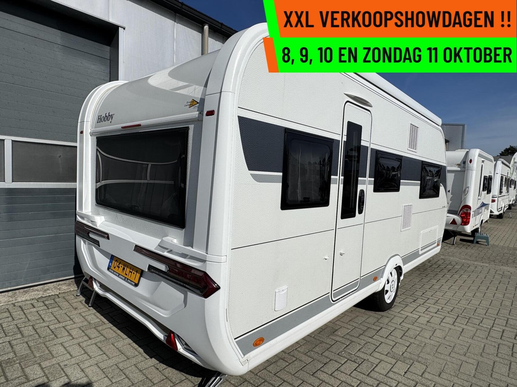 Hobby 495 UL DE LUXE, ENKELE BEDDEN, MOVER, AIRCO, LUIFEL, Rondzit, Hobby, 7 tot 8 meter, Bedrijf