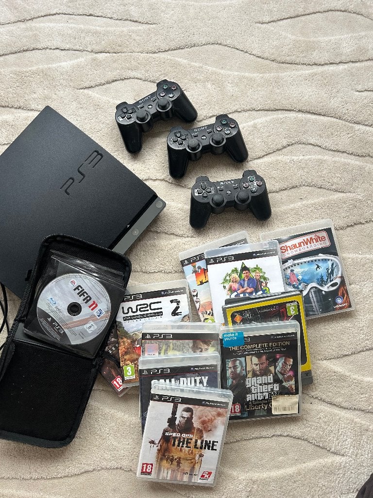 PlayStation 3 Slim met 3 controllers en 19 spellen, Spelcomputers en Games, Met games, Zo goed als nieuw, Met 3 controllers of meer