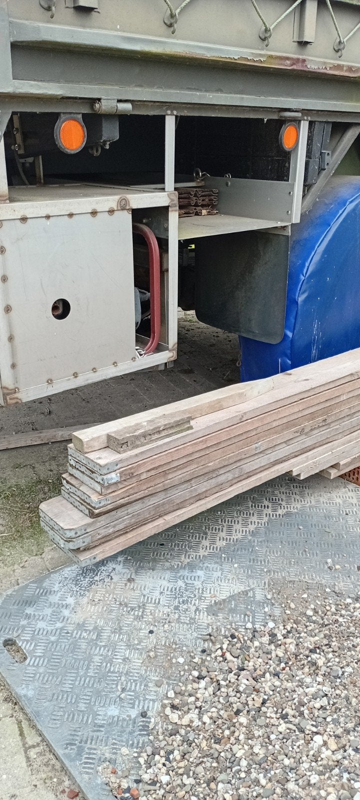 stijger planken, Ophalen