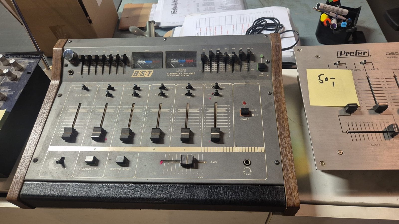 BST 5-kanaals mixer met equalizer en VU-meters, Ophalen, Gebruikt, Minder dan 5 kanalen