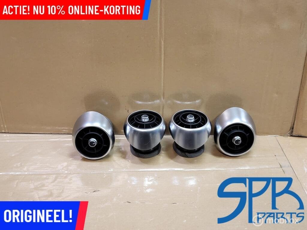 AUDI A1 S1 8X CHROOM LUCHTROOSTER SET VENTILATIE DASHBOARD