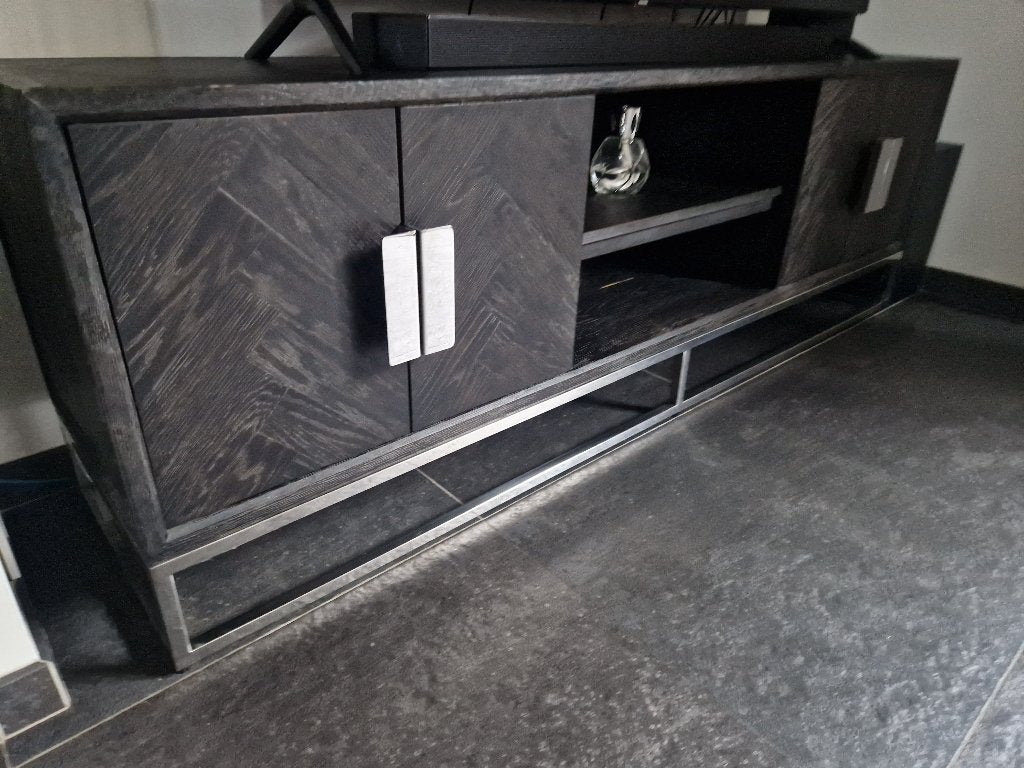 Luxe Richmond TV-Meubel Blackbone Silver Zwart Visgraat, Ophalen, Eikenhout, Zo goed als nieuw, 200 cm of meer