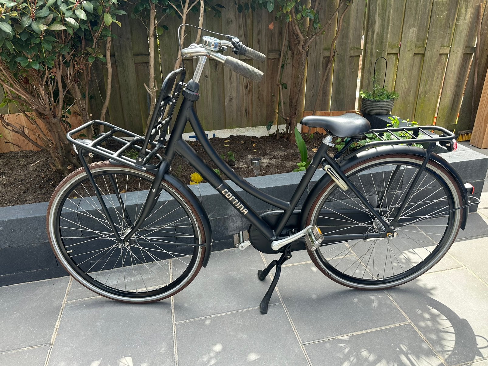 Een zeer nette Cortina U4 Transport 28 inch omafiets., Fietsen en Brommers, Fietsen | Dames | Damesfietsen, Terugtraprem, Versnellingen