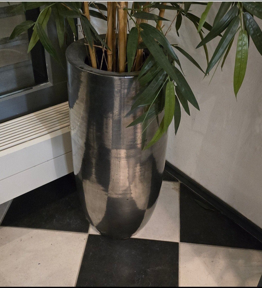 Grote zilverkleurige vaas van IKEA, Huis en Inrichting, Ophalen, Gebruikt, Met patroon/structuur, Metaal