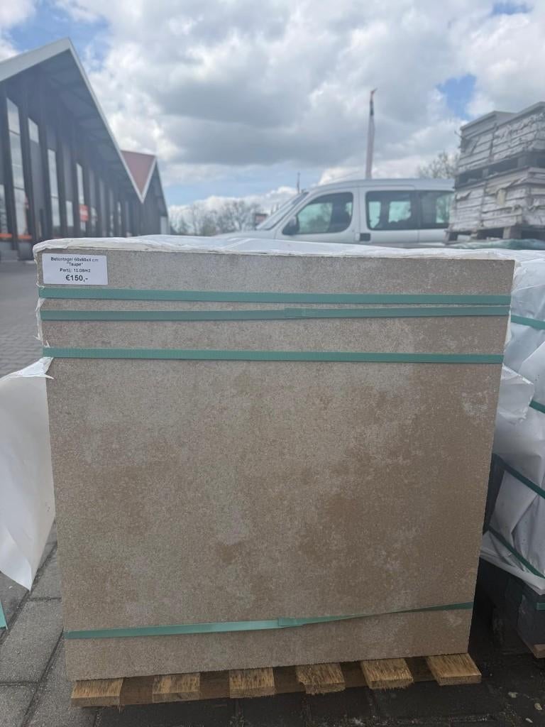 Betontegels 60x60x4 cm Taupe Pallet a 10.08m2, Ophalen, Info@depannenloods.nl, Ootmarsumseweg 42, Nieuw
