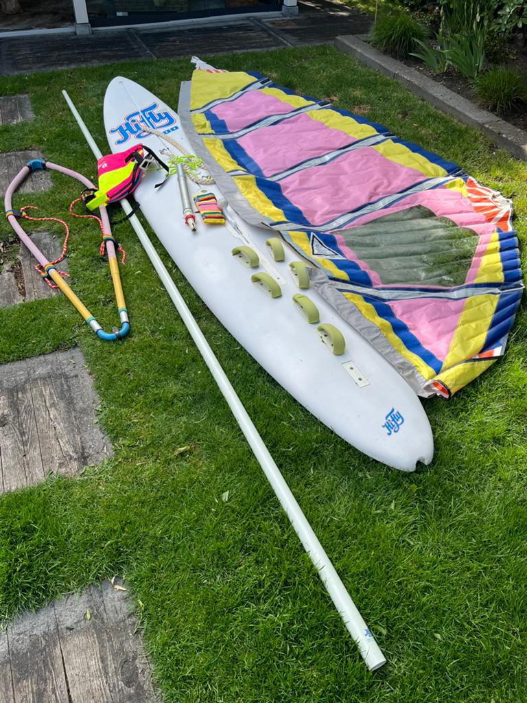 Surfplank met pak, 250 tot 300 cm, Gebruikt, 5 tot 6.5 m², Met mast