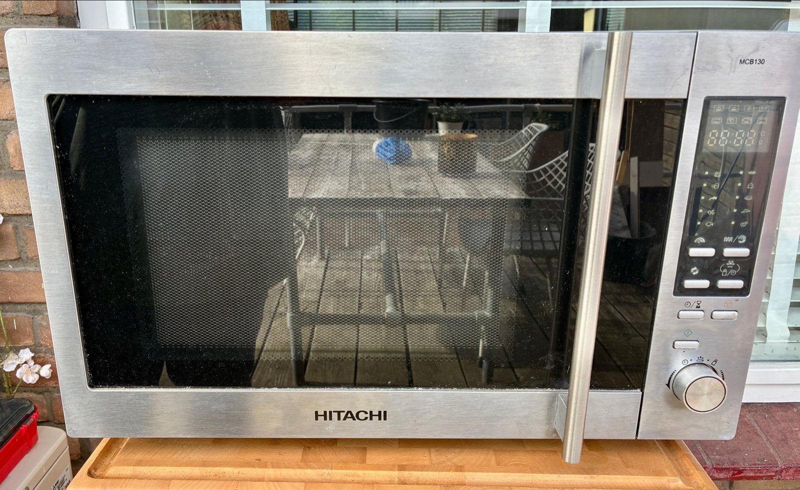 Hitachi combimagnetron met heteluchtoven en grill, Ophalen, Combimagnetron, Gebruikt, Grill
