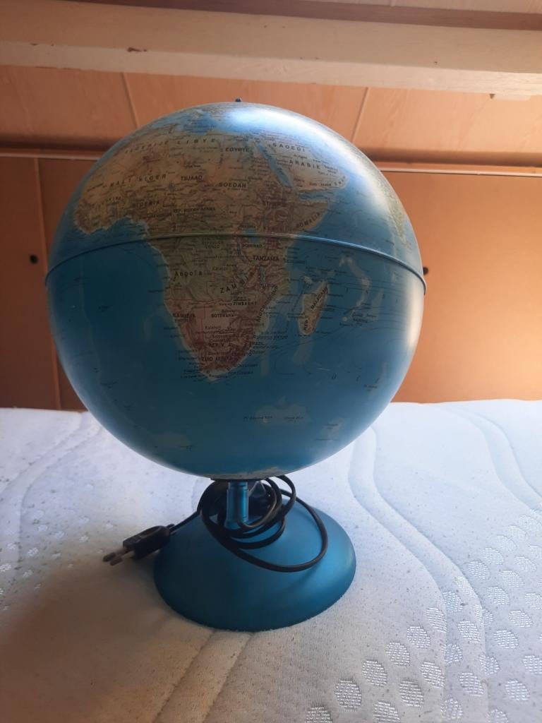 Vintage Wereldbol met verlichting, Huis en Inrichting, Woonaccessoires | Wereldbollen, Ophalen, Verlicht, Gebruikt