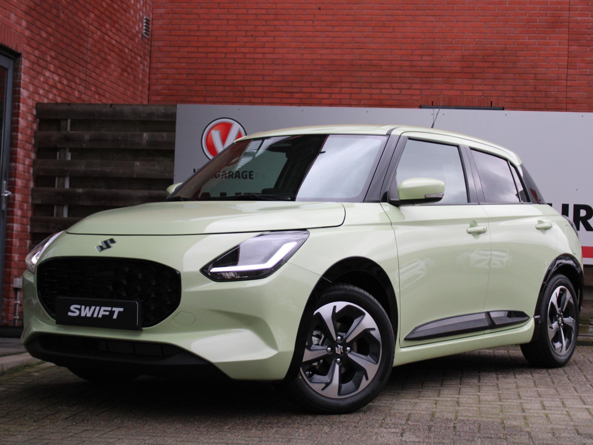 Suzuki Swift 1.2 Style Smart Hybrid incl. 2000 euro korting,, Voorwielaandrijving, 12 maanden, Stof, Euro 6