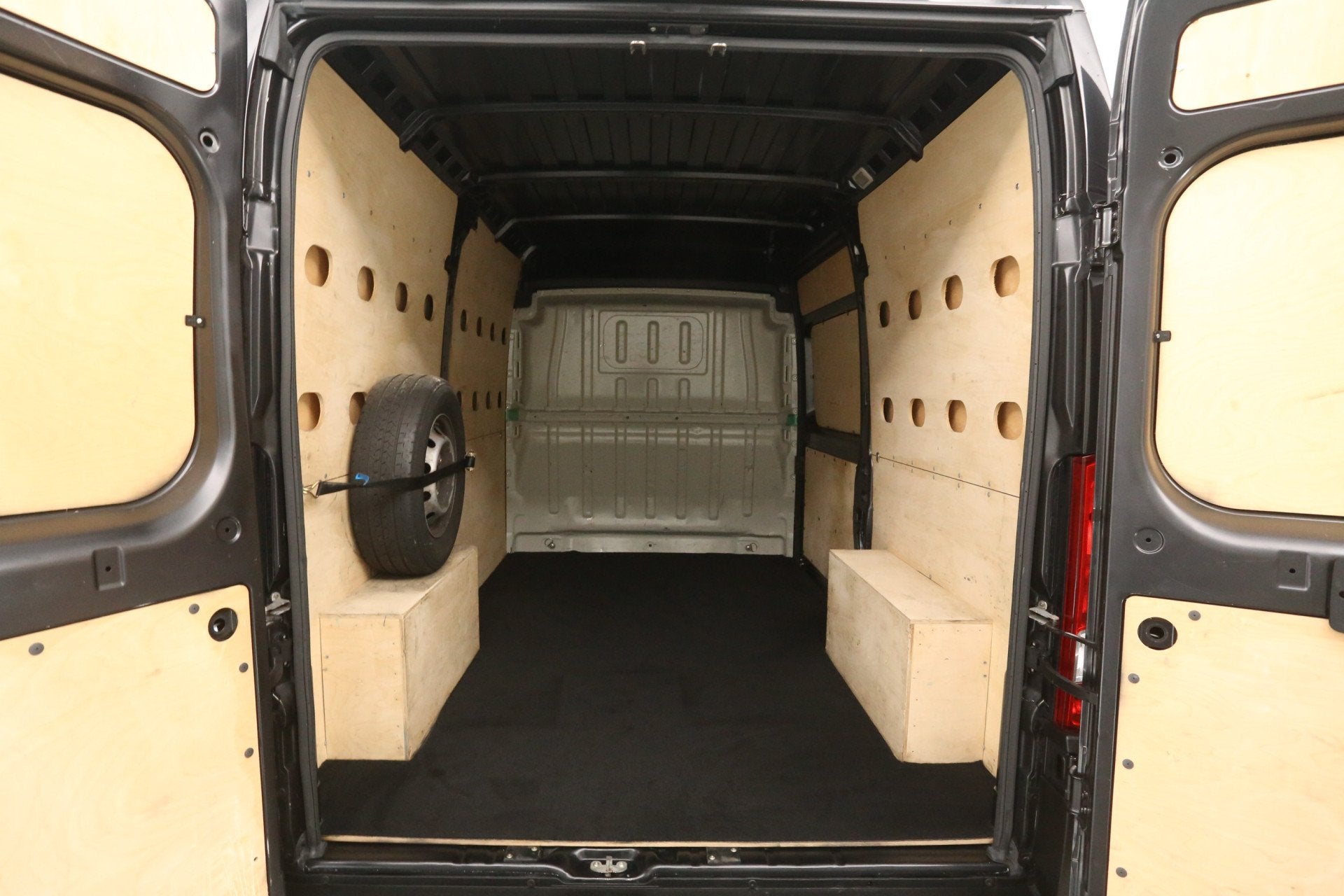Peugeot Boxer 2.2 BlueHDI L2H2 | MARGE | Airco | Cruise | Ca, Auto's, Gebruikt, Euro 6, 4 cilinders, 2500 kg