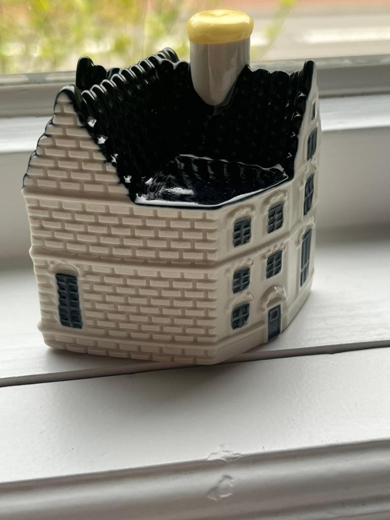 KLM huisje 105, Verzamelen, KLM Huisjes, Ophalen of Verzenden, Nieuw, Paleis of Waag, Gevuld
