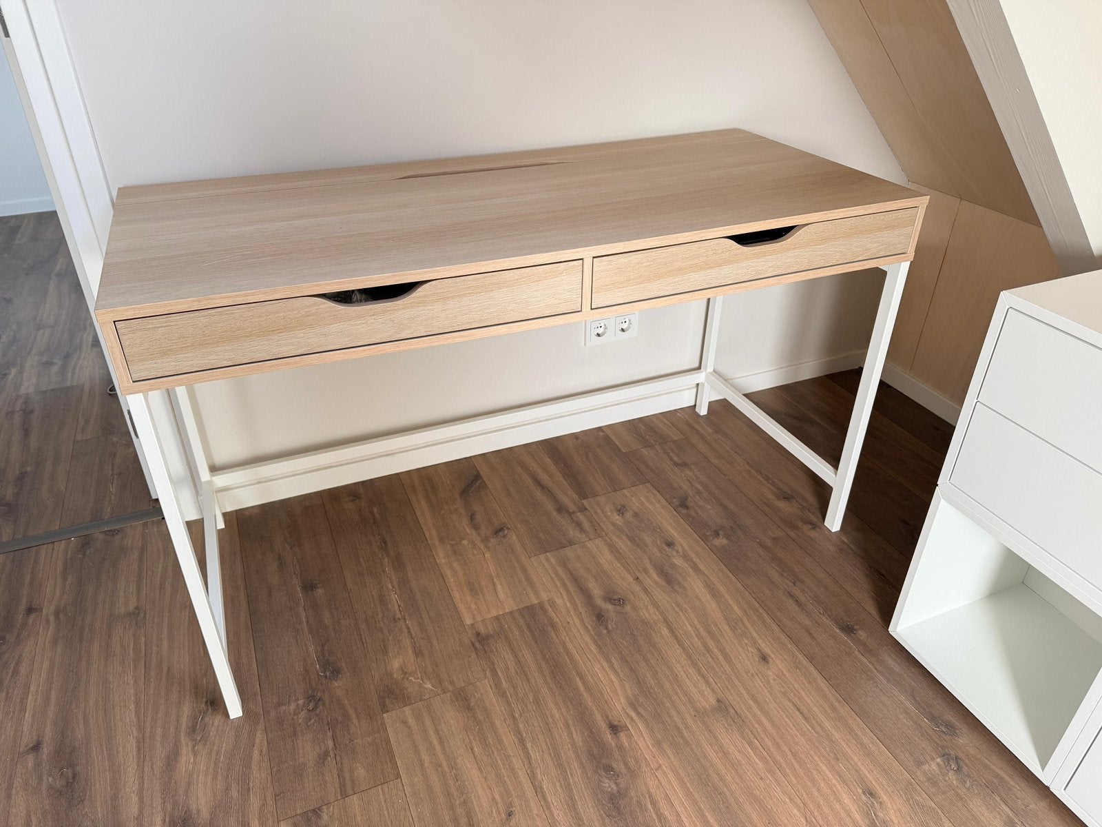 Ikea bureau Alex met lades en kabelgoot - Zo goed als nieuw, Ophalen, Zo goed als nieuw, Overige merken, Computerbureau