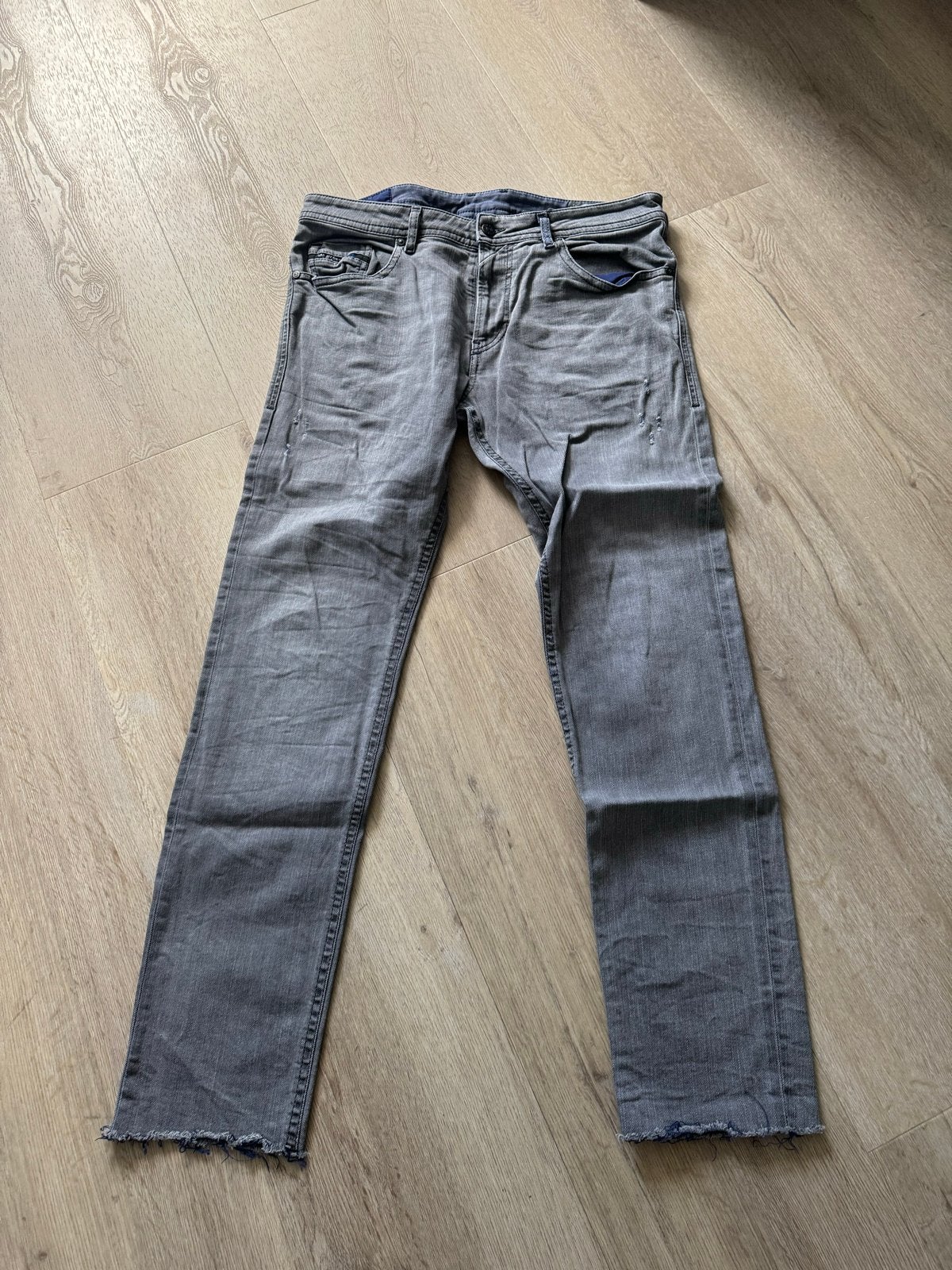 Diesel Jeans Maat 34 Lengte 32, Ophalen of Verzenden, Gedragen, Grijs, W33 - W34 (confectie 48/50)