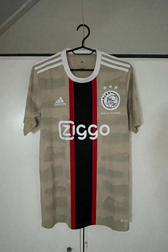Ajax 3th uit tenue 2022/2023 (Daily Paper) maat S, Maat S, Ophalen of Verzenden, Zo goed als nieuw, Set