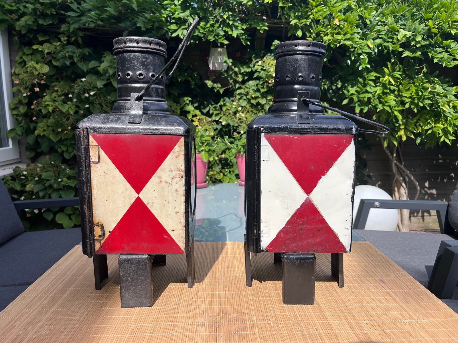 Set van 2 antieke spoorweglampen - seinlampen OWALA, Ophalen