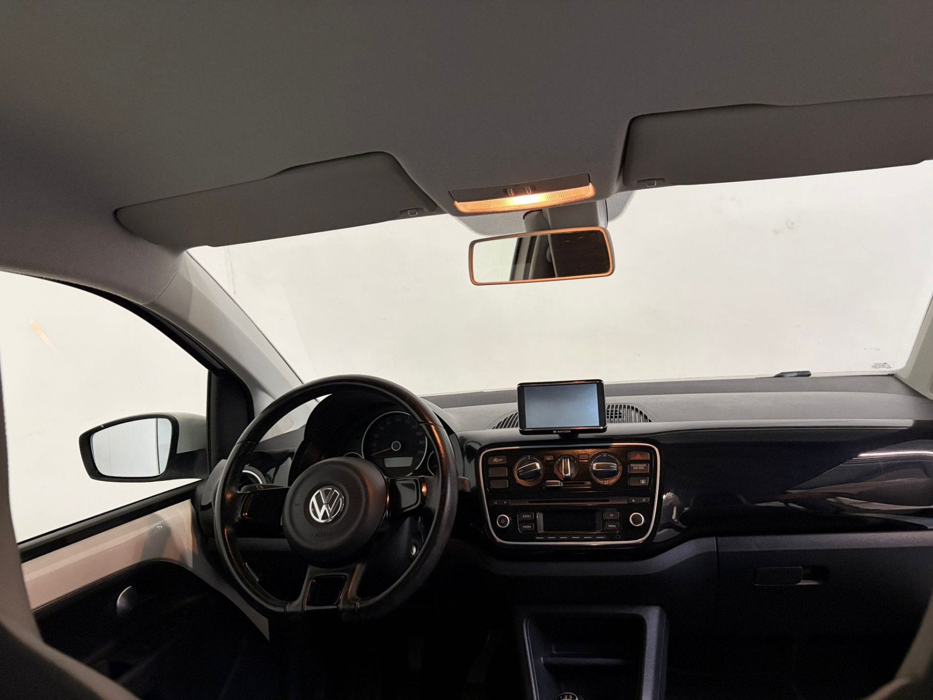Volkswagen up! 1.0 high up! BlueMotion (bj 2012), Auto's, Voorwielaandrijving, Euro 5, Gebruikt, Up!