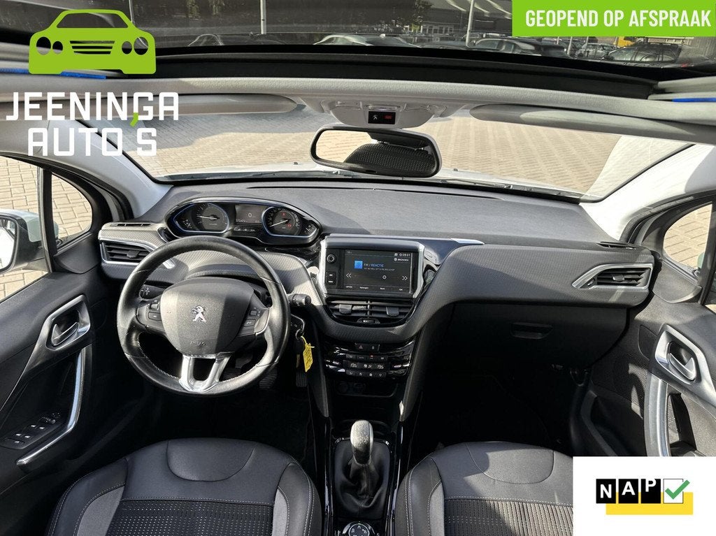 Peugeot 2008 1.2 PureTech |Camera|Pano|Trekhaak|Clima|LEES T, Auto's, Peugeot, Voorwielaandrijving, Origineel Nederlands, Bedrijf