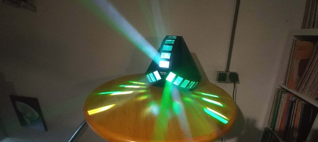 AYRA TDC 33 LED Lichteffect - Geluidgestuurd, Muziek en Instrumenten, Licht en Laser, Ophalen of Verzenden, Zo goed als nieuw
