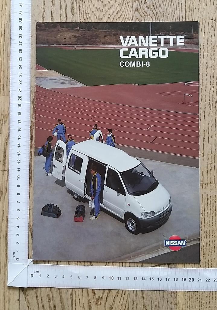 Nissan Vanette Cargo Combi-8 folder 1996, Ophalen of Verzenden, Gelezen, Nissan