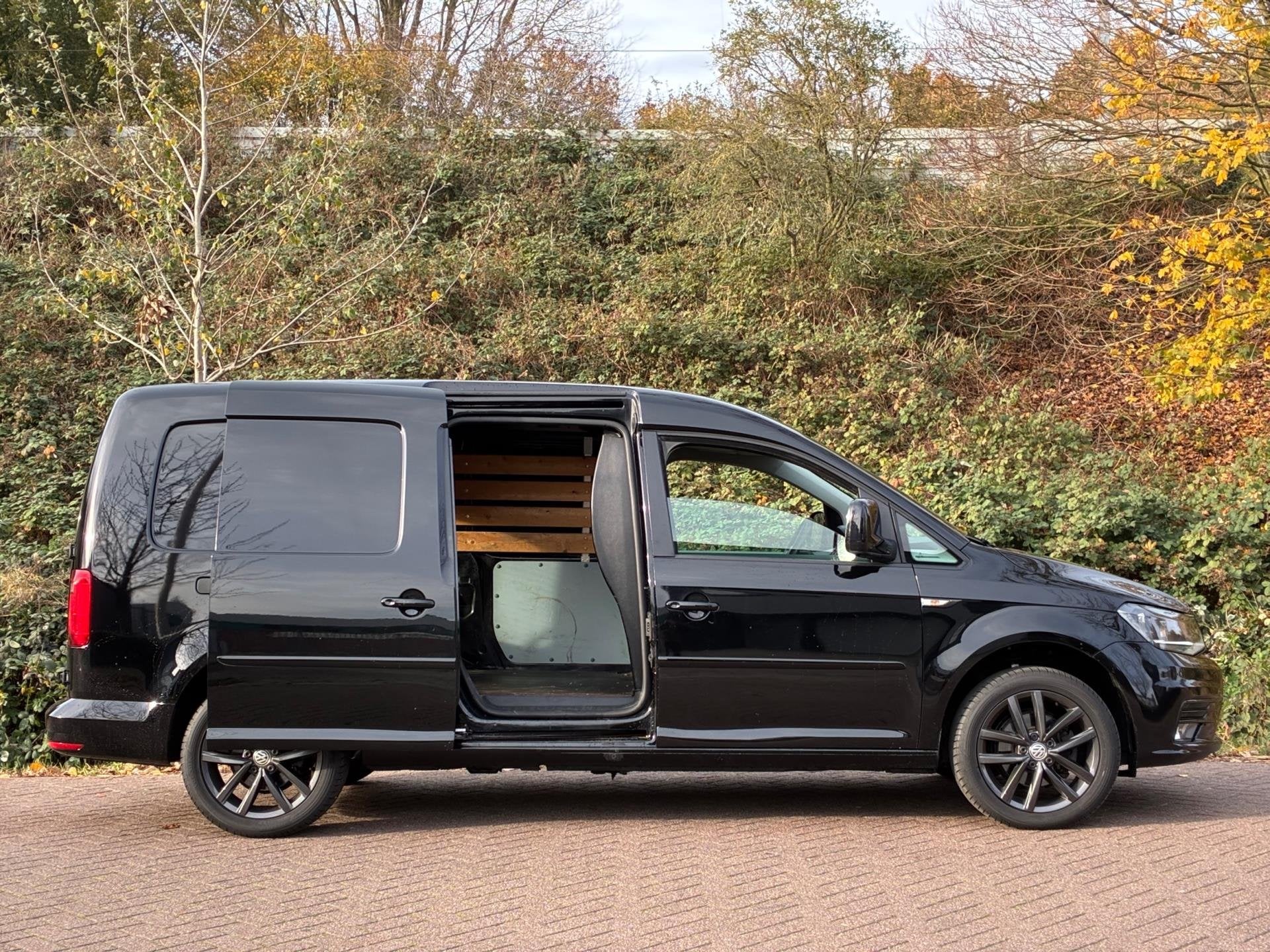 Volkswagen Caddy 2.0 TDI L2H1 BMT Maxi Highline DSG 17''NAVI, Auto's, Euro 6, 4 cilinders, Volkswagen, Bedrijf