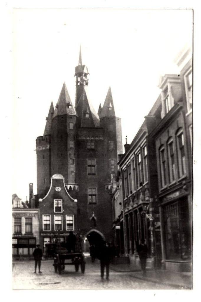Zwolle  Plein  met Sassenpoort, Verzenden, 1940 tot 1960, Ongelopen, Overijssel