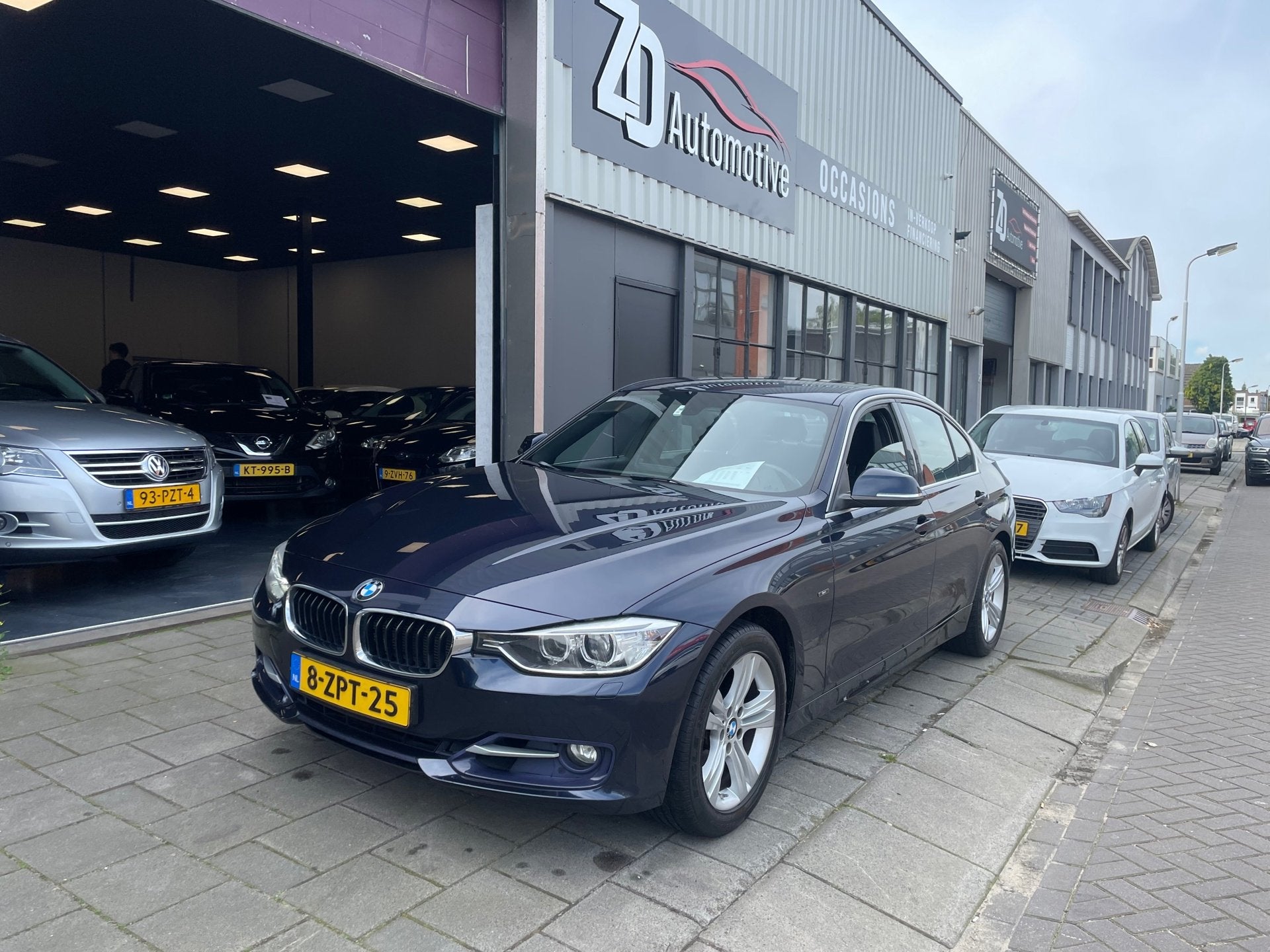 BMW 3-serie 320i High Executive, Auto's, Automaat, Achterwielaandrijving, Gebruikt, Euro 6