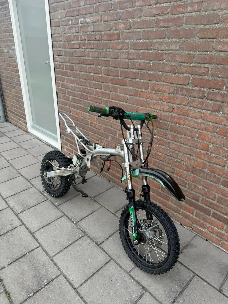 Rollend frame pitbike, Fietsen en Brommers, Minibikes, Midibikes en Pitbikes, Ophalen of Verzenden, Zo goed als nieuw, Pitbike