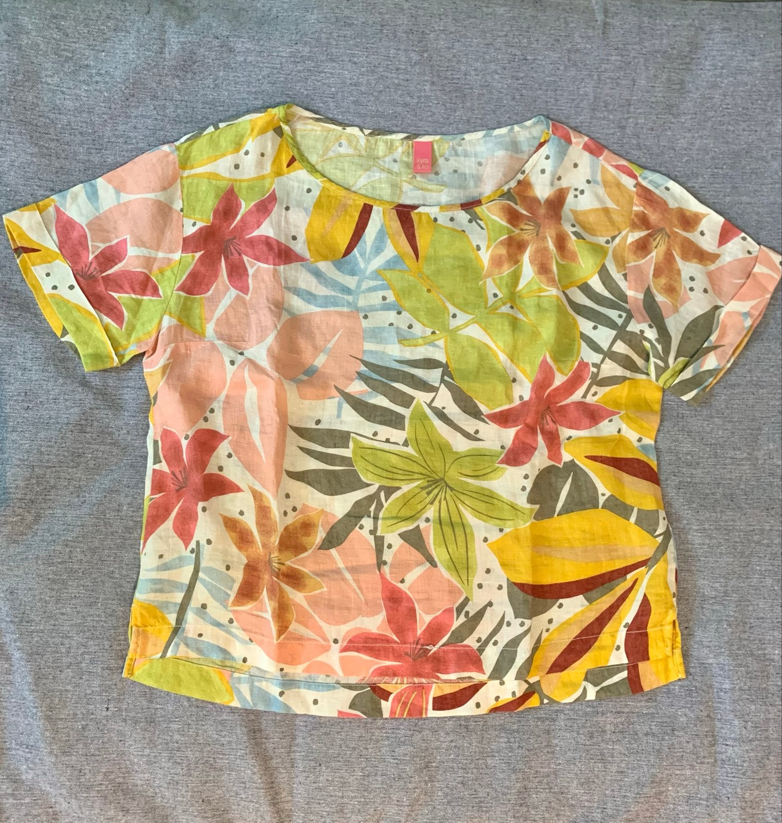 Kyra&Co Linnen Blouse met Tropische Print, Ophalen of Verzenden, Zo goed als nieuw, Maat 42/44 (L), Meerkleurig