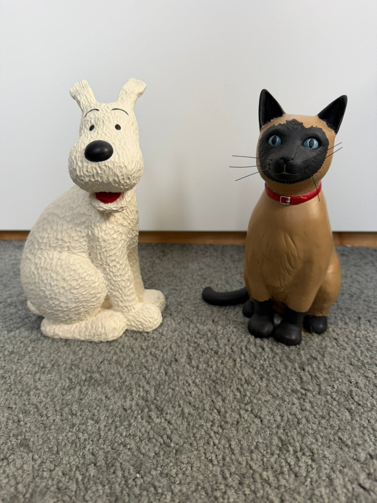 Te koop Kuifje beeld Bobbie en kat grote versie met doos, Ophalen of Verzenden, Kuifje, Zo goed als nieuw, Beeldje of Figuurtje
