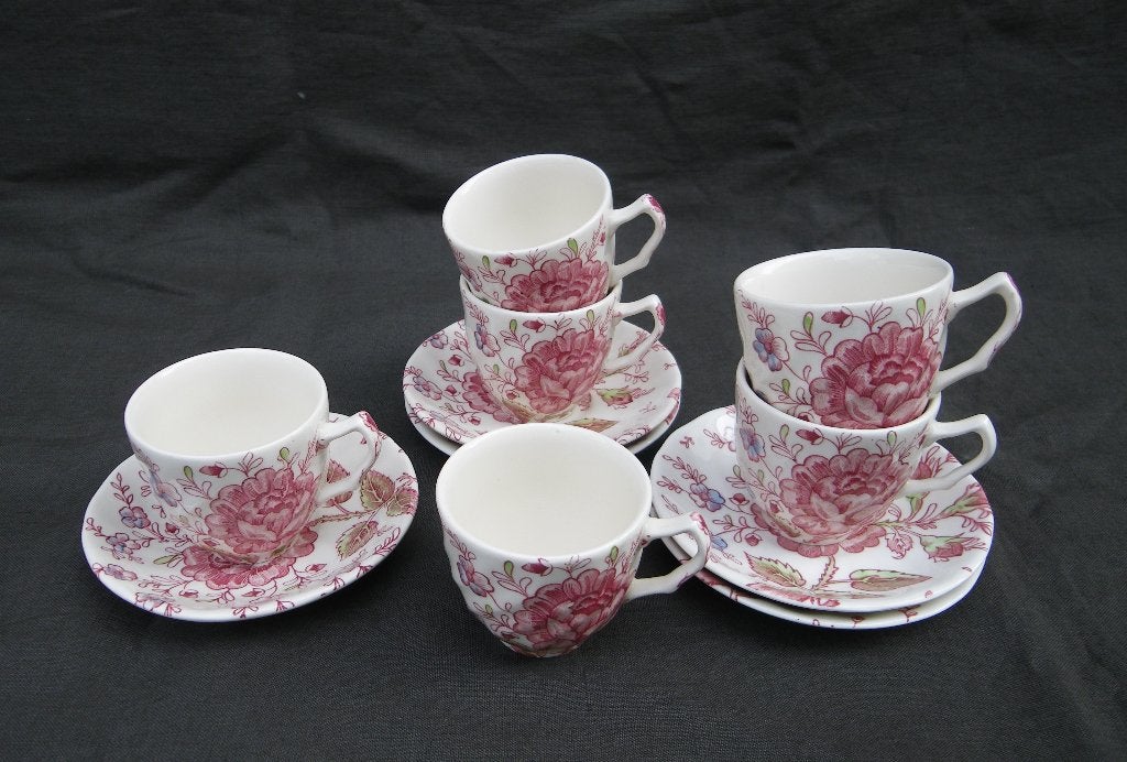 Johnson Brothers/Bros ROSE CHINTZ  Espresso kop en schotels, Overige merken, Ophalen of Verzenden, Zo goed als nieuw, Overige stijlen