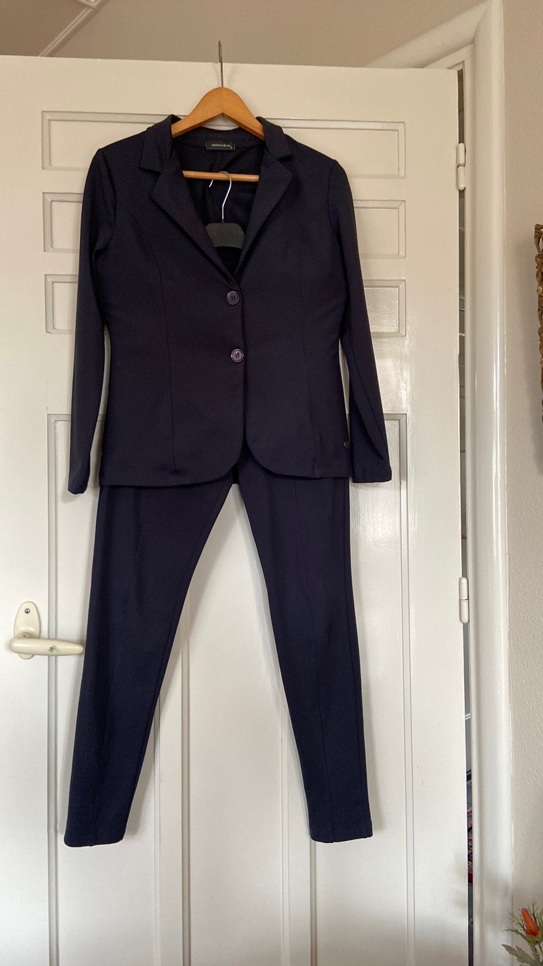 Angelle- Milan blazer en broek travelstof mt S donkerblauw., Kleding | Dames, Kostuum of Pak, Blauw, Ophalen of Verzenden, Zo goed als nieuw