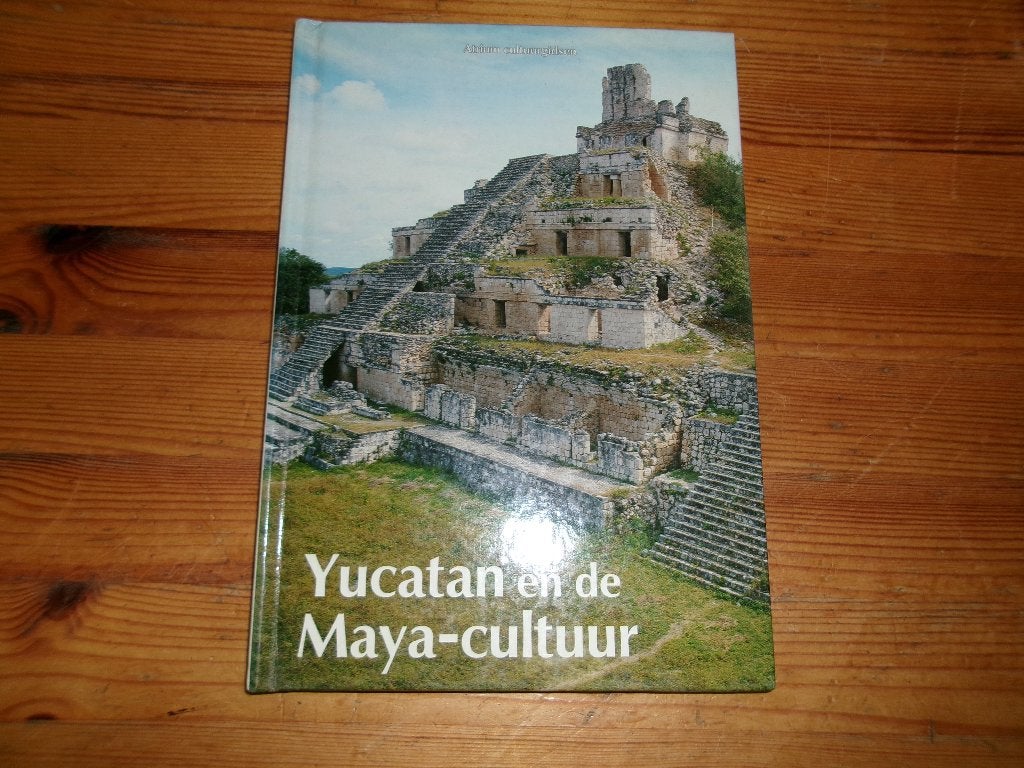 Yucatan en de Maya Cultuur - Mario Sartor, Ophalen of Verzenden, Gelezen, Zuid-Amerika