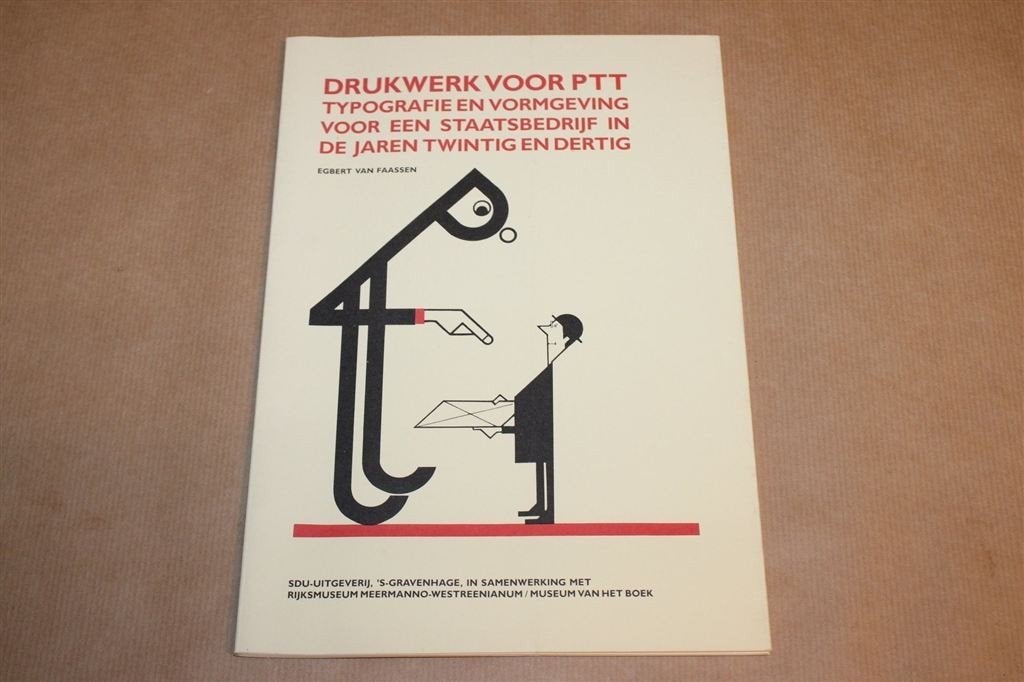 Drukwerk voor PTT — Typografie & Vormgeving jaren 20-30, Ophalen of Verzenden, Gelezen, Fotografen