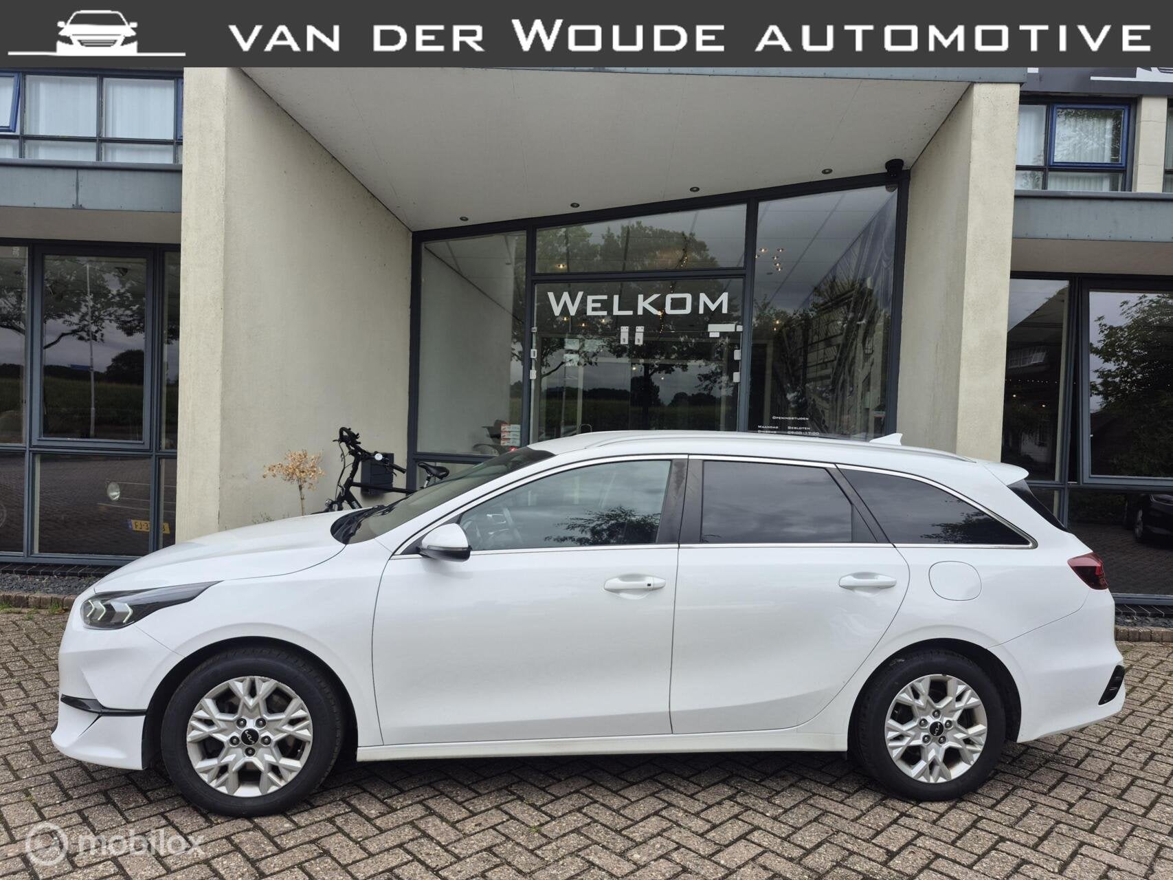 Kia Ceed Sportswagon 1.5 T-GDi PlusLine ✅Afn.Trk✅1e eig, Auto's, Kia, Voorwielaandrijving, Euro 6, Leder en Stof, Wit