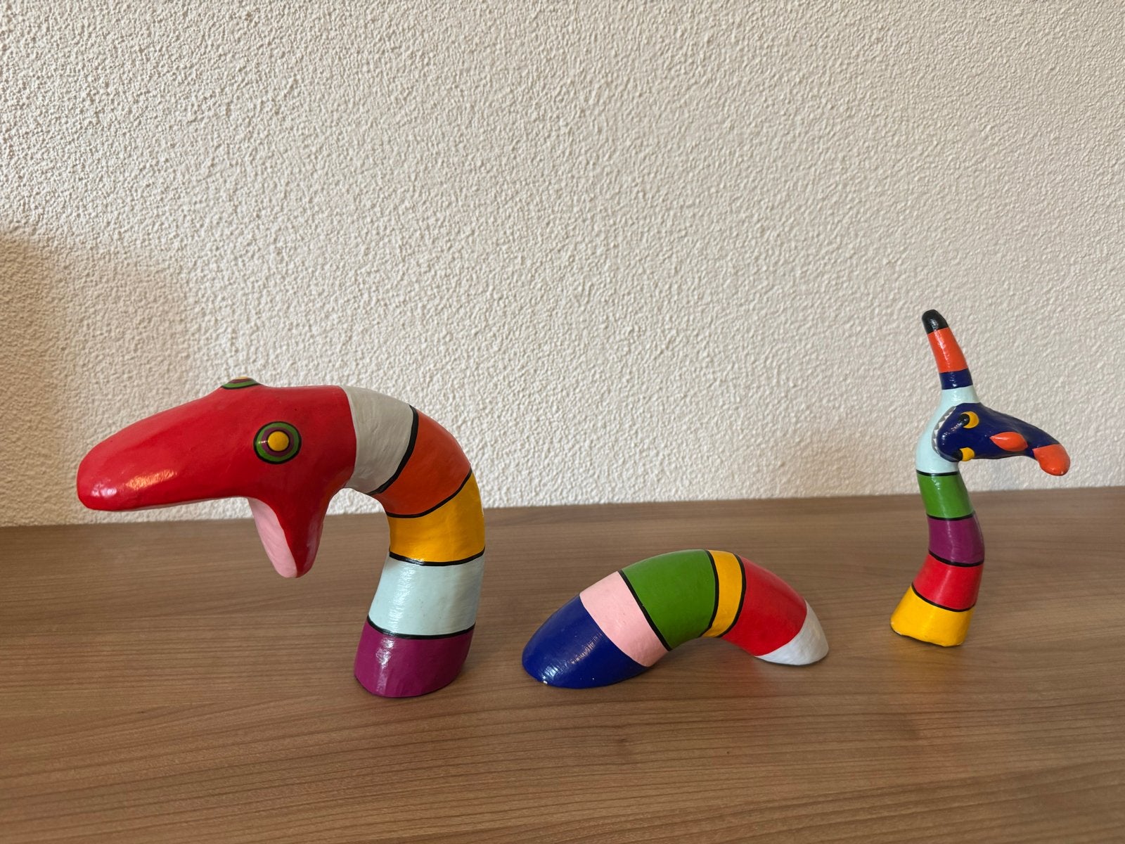Kleurrijke Abstracte Slang Sculpturen - Set van 3, Minder dan 20 cm, Gips, Ophalen of Verzenden, Beeld