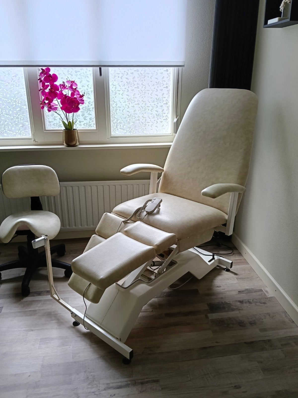Pedicure stoel met zadelkrukje, Ophalen of Verzenden