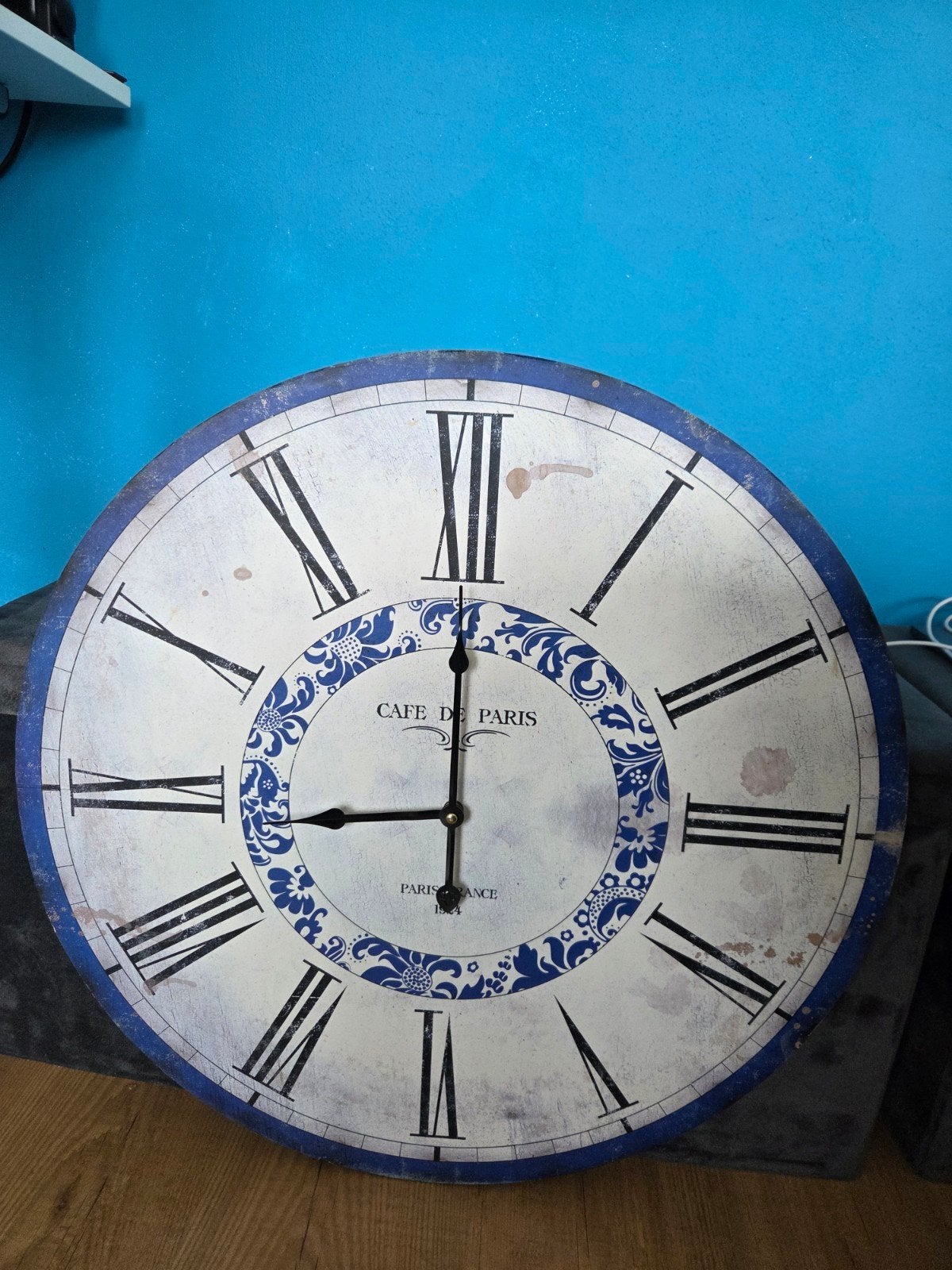 Grote wandklok 'Cafe de Paris' - 60cm, Huis en Inrichting, Ophalen, Gebruikt, Wandklok