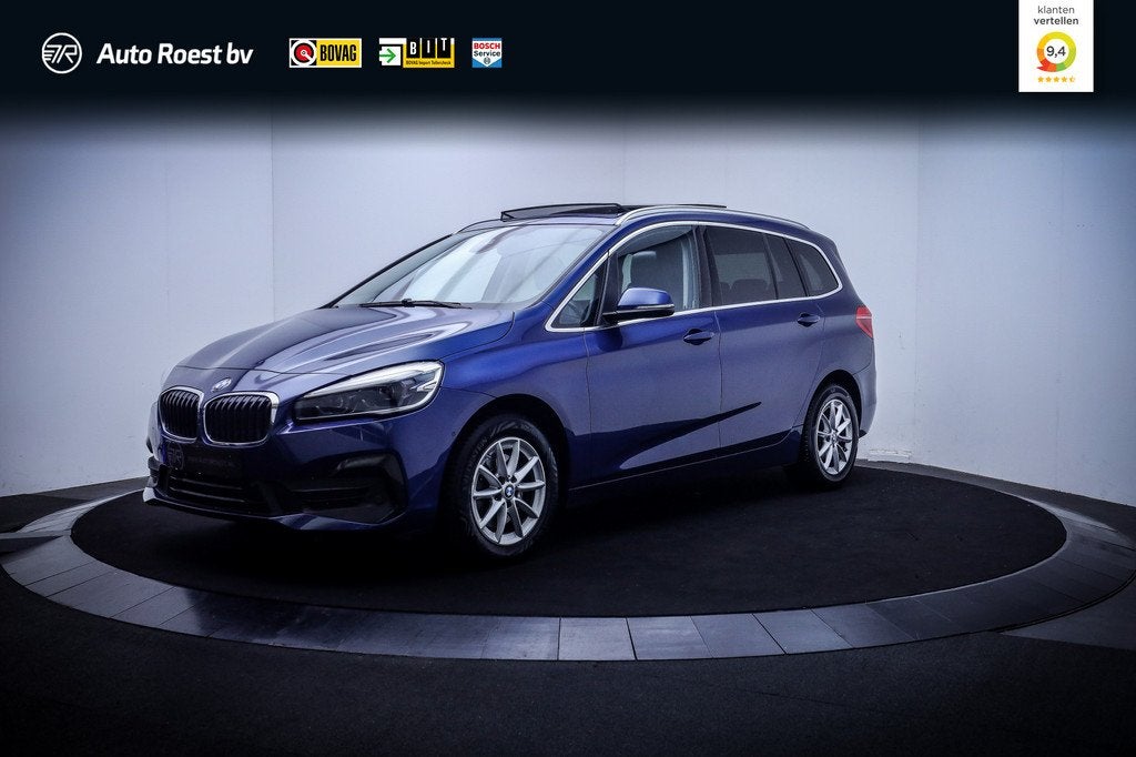 BMW 2 Serie Gran Tourer 218iA 7p LUXURY Shadow Line PANO | H, Auto's, BMW, 136 pk, Gebruikt, Zwart, 2-Serie Gran Tourer