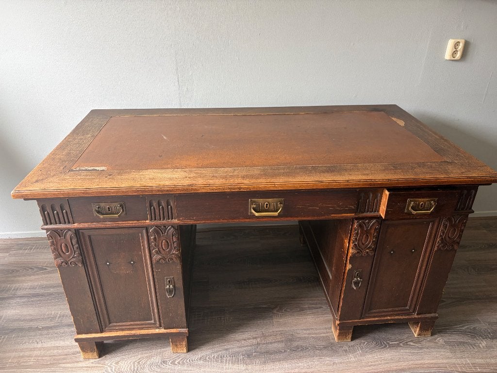 Bureau antiek opknapper, Ophalen