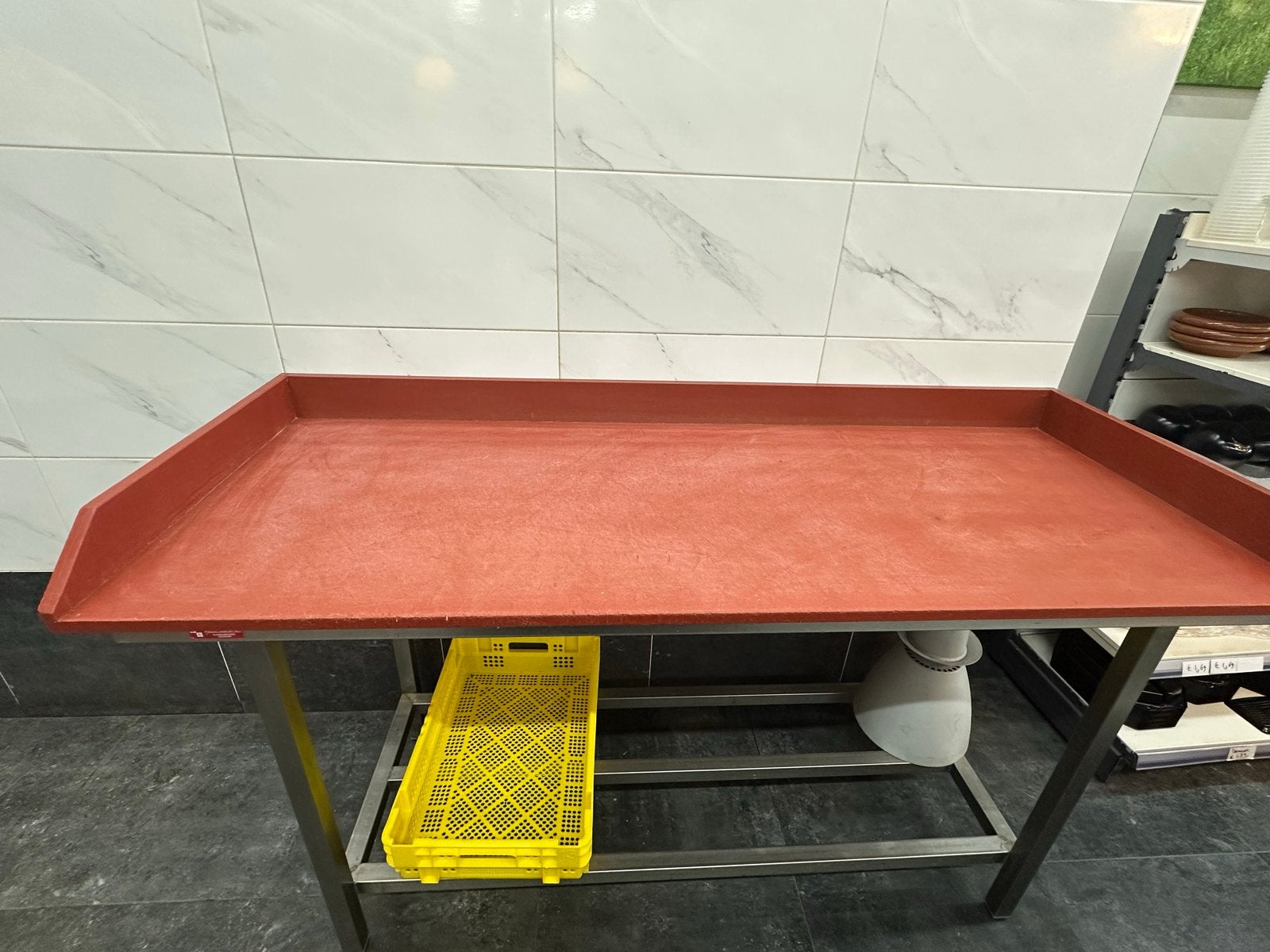 2x Professionele Horeca Werktafel met Rood Snijblad, Ophalen, Gebruikt