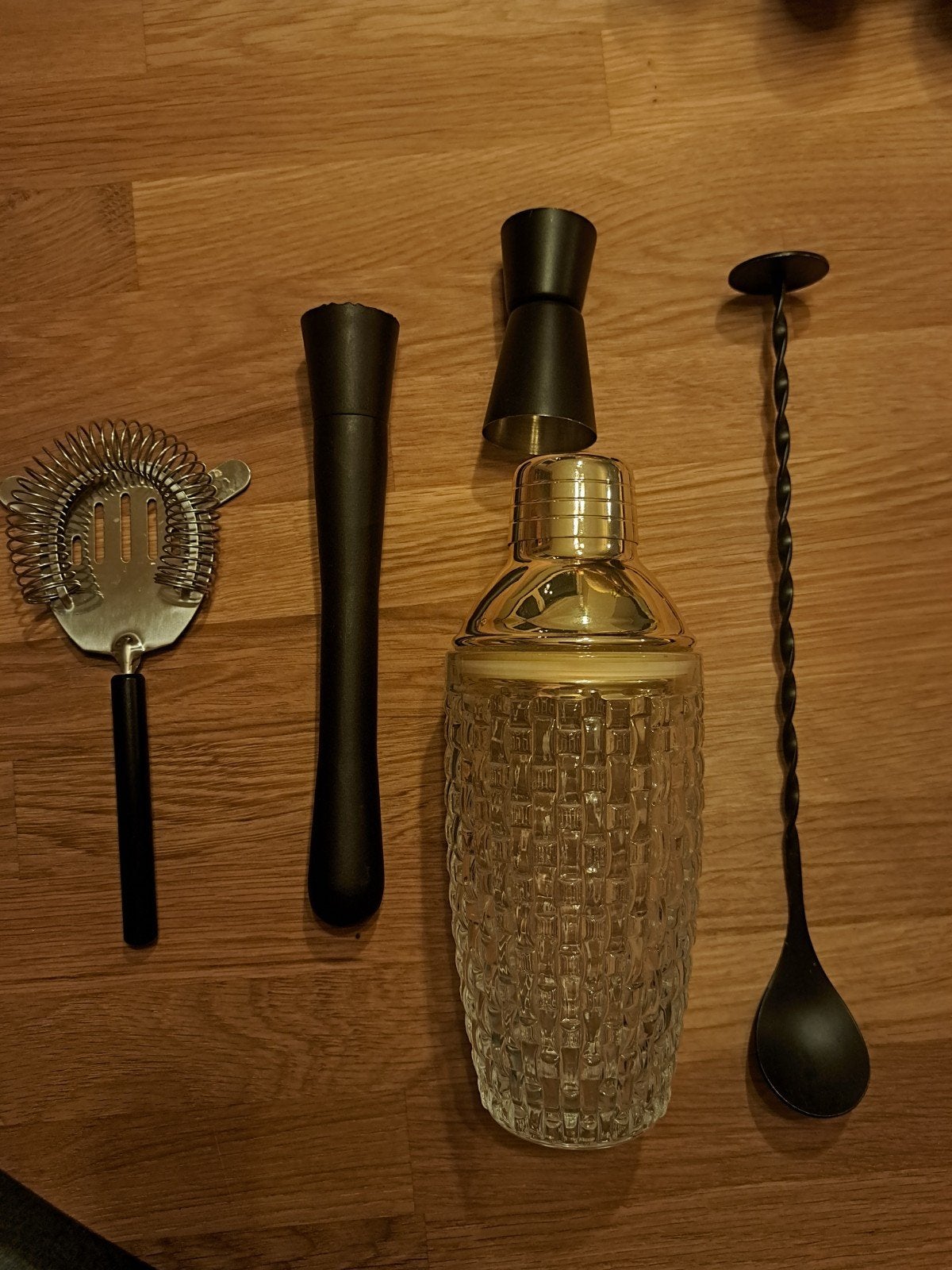 Cocktail shaker set, Ophalen