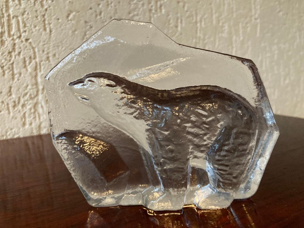 Magnor Glas Object met ijsbeer 3D paperweight beeld gaaf, Ophalen of Verzenden