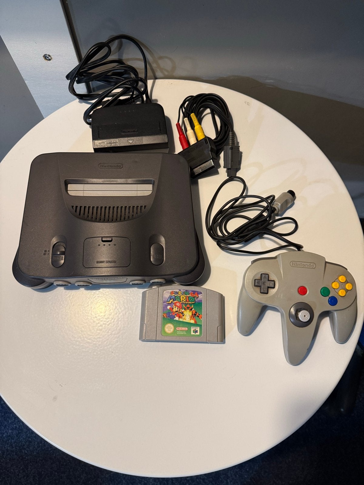 Nintendo 64 console met Super Mario 64 en controller, Ophalen of Verzenden, Gebruikt, Met 1 controller, Met games