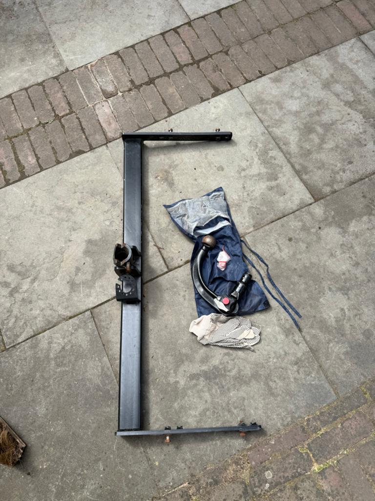 Oris Trekhaak Frame - Type 050523 (Gebruikt) voor Audi A3, Auto-onderdelen, Trekhaken, Ophalen, Gebruikt