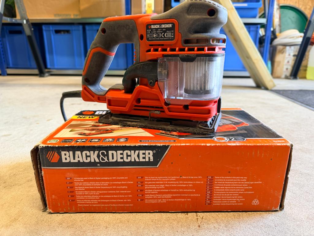 BLACK&DECKER DuoSand vlakschuurmachine met doos, Ophalen of Verzenden, Gebruikt, Minder dan 600 watt, Vlakschuurmachine